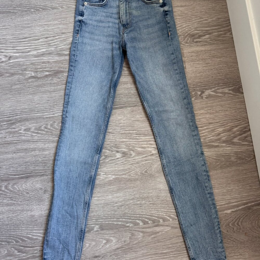 ZARA Light Skinny Jeans – Barely Worn, Excellent Condition - Picture 2 of 4